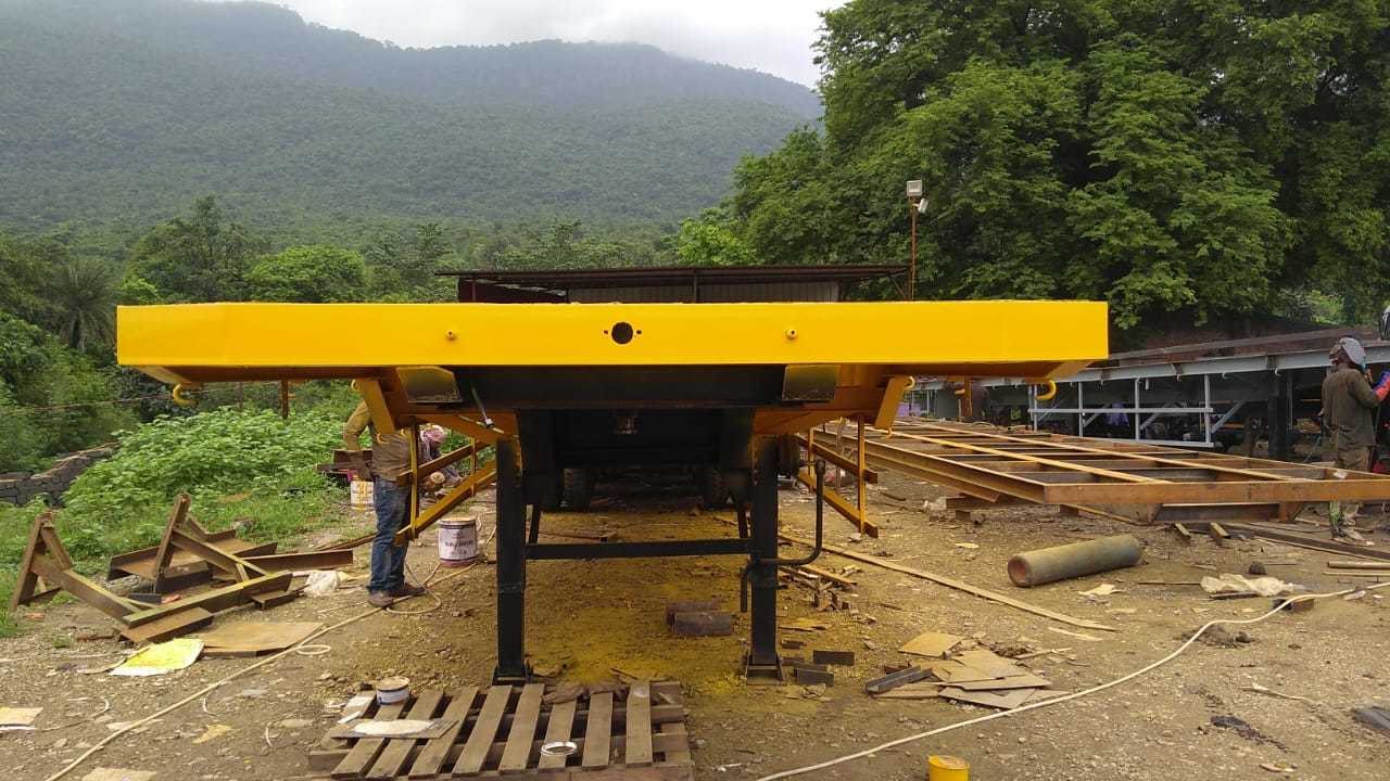 Flat Bed Trailer - Length: 40 Feet