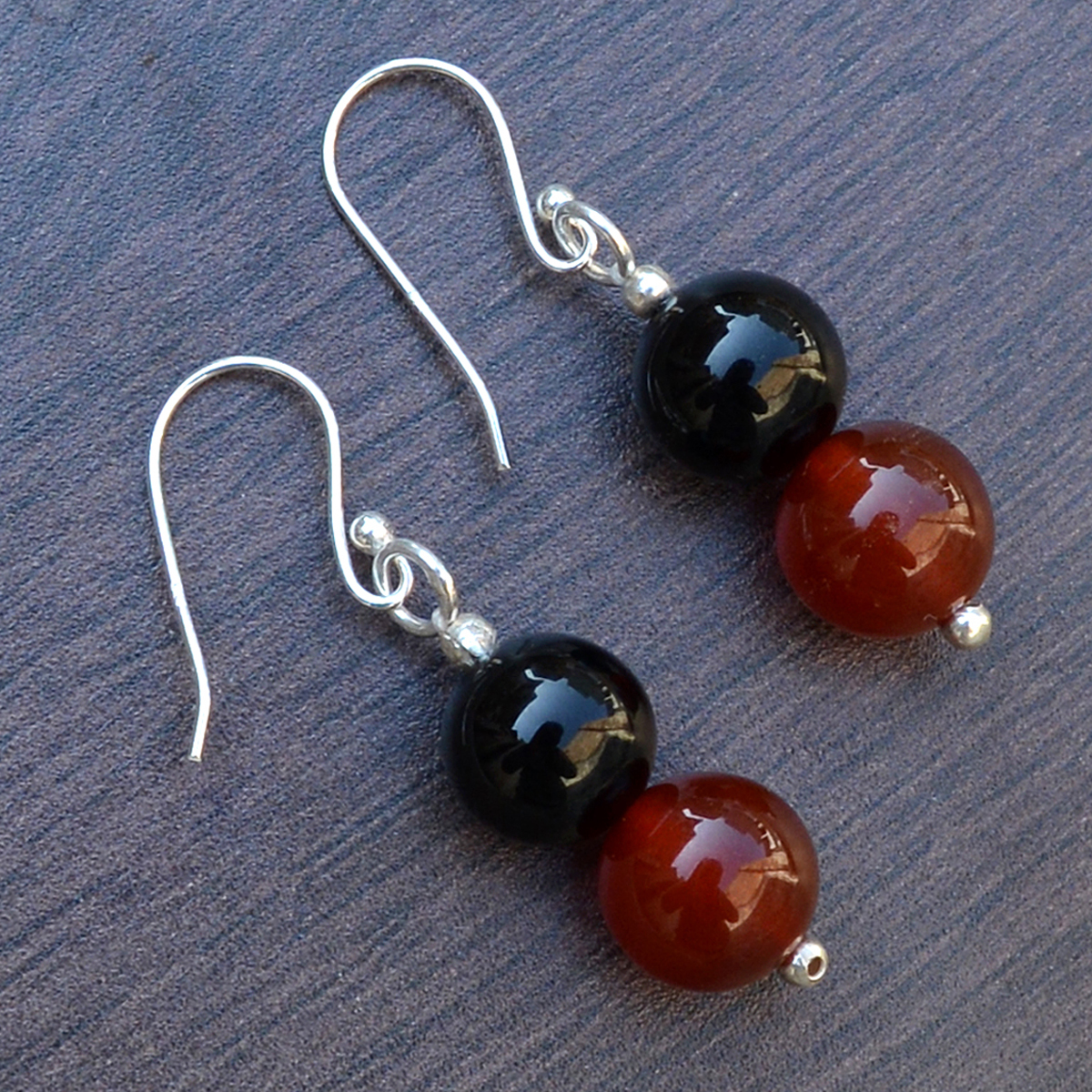 Black & Red Onyx Gemstone Silver Earring Pg-155821 Gender: Women