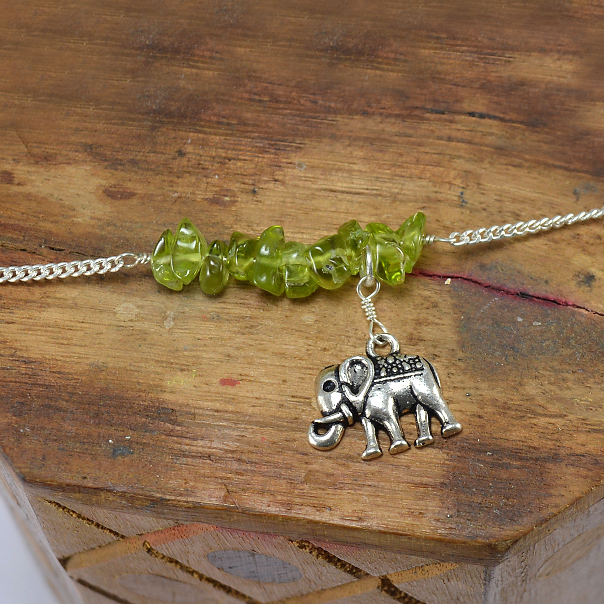 Peridot Gemstone Silver Bracelet Pg-155864 Gender: Women