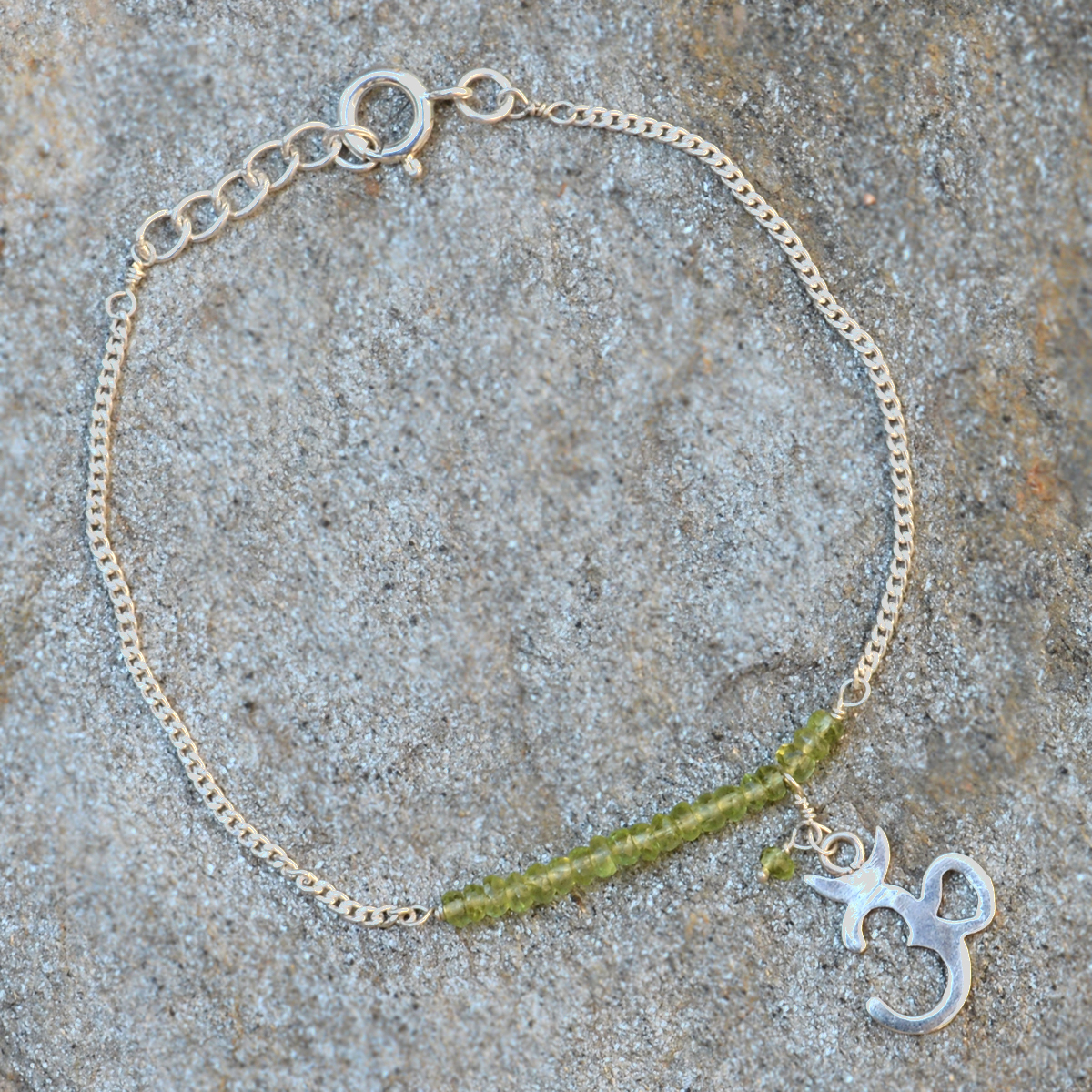 Peridot Gemstone Silver Bracelet Pg-155893 Gender: Women