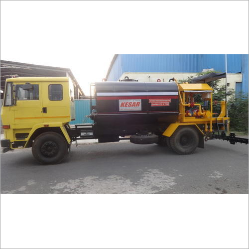 ऑटोमैटिक ट्रक माउंटेड बिटुमेन डिस्ट्रीब्यूटर