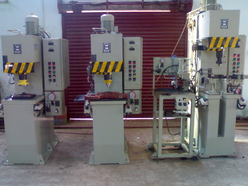 टूल अप सी-टाइप असेंबली प्रेस