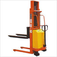 सेमी इलेक्ट्रिक स्टैकर