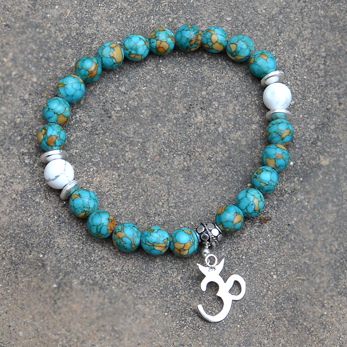 Turquoise & Howlite Gemstone Bracelet Pg-156018 Gender: Women