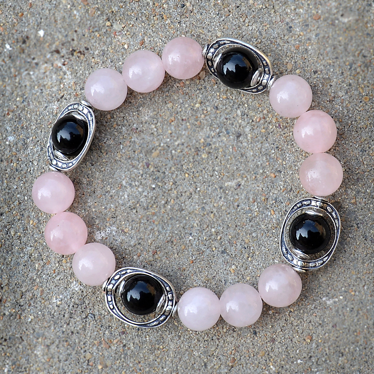 Rose Quartz & Black Onyx Silver Bracelet Pg-156020 Gender: Women