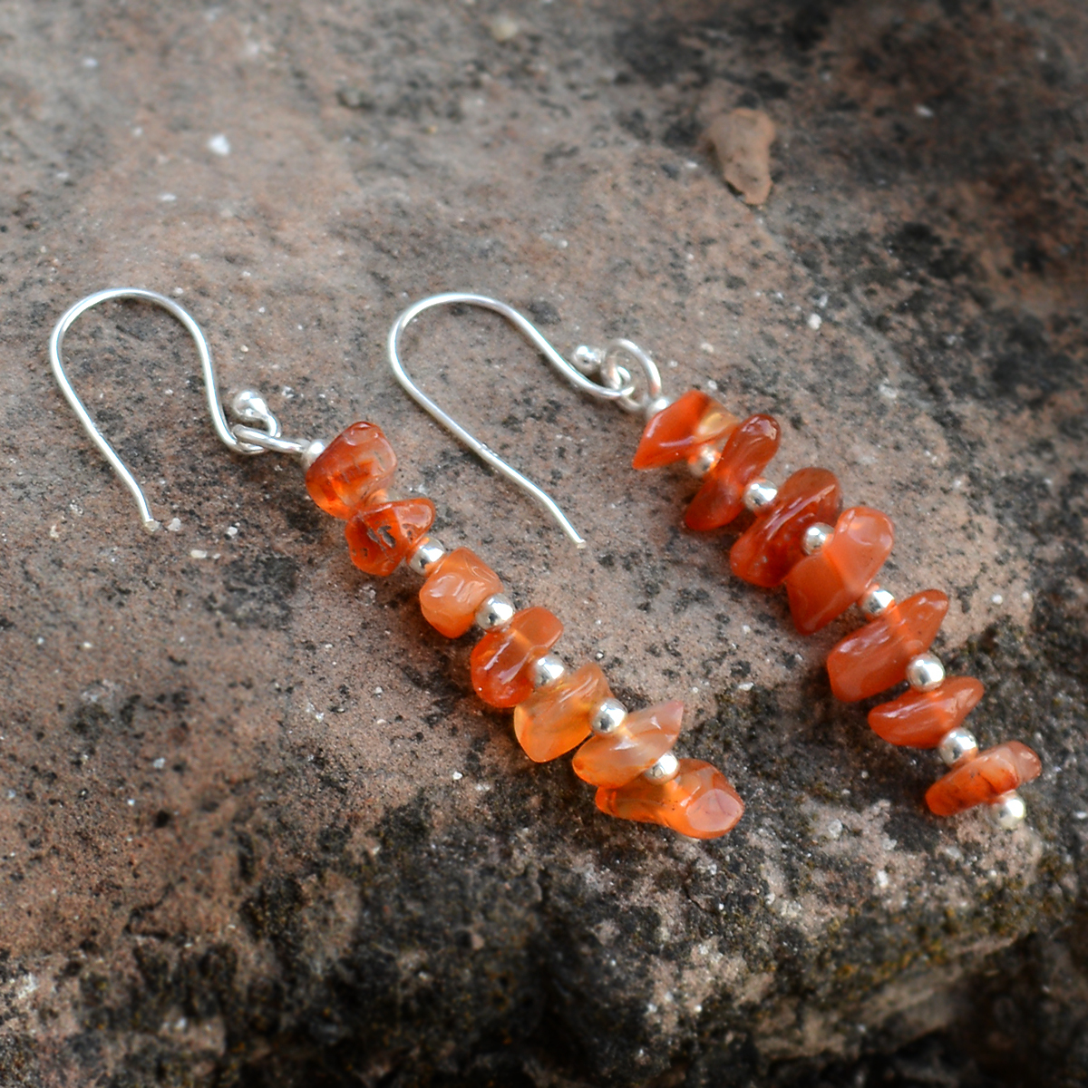 Carnelian Gemstone Silver Earring Pg-156027 Size: 09x5 Cm.