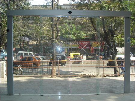 स्वचालित स्लाइडिंग कांच का दरवाजा