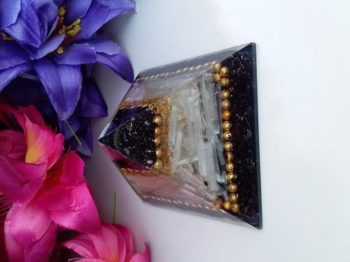 Orgone Black Tourmaline With Selenite And Small Metallic Ball With Copper Dust Pyramid - 85mm, Black And White Polished Solid Surface, Grounding And Protective Properties