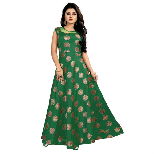 हरा गाउन
