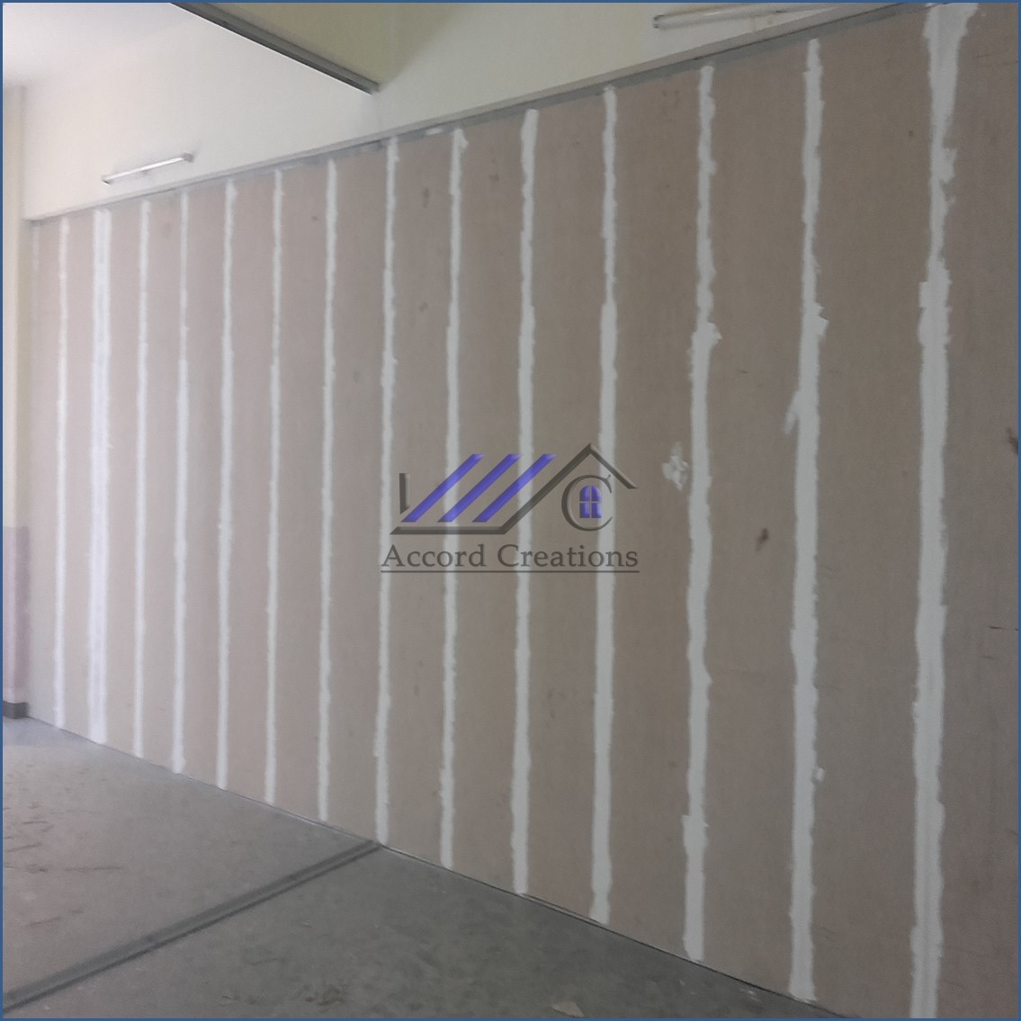 Everest Wall Partition - Fiber Cement Board, 4x8 Feet | Water Resistant, High-density, Moisture & Fire Resistant, Ideal For High Traffic & Wet Areas