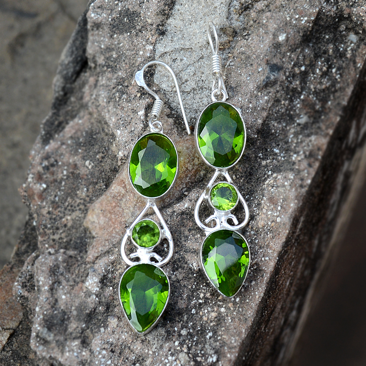 Green Quartz Silver Earring Pg-156624 Gender: Women