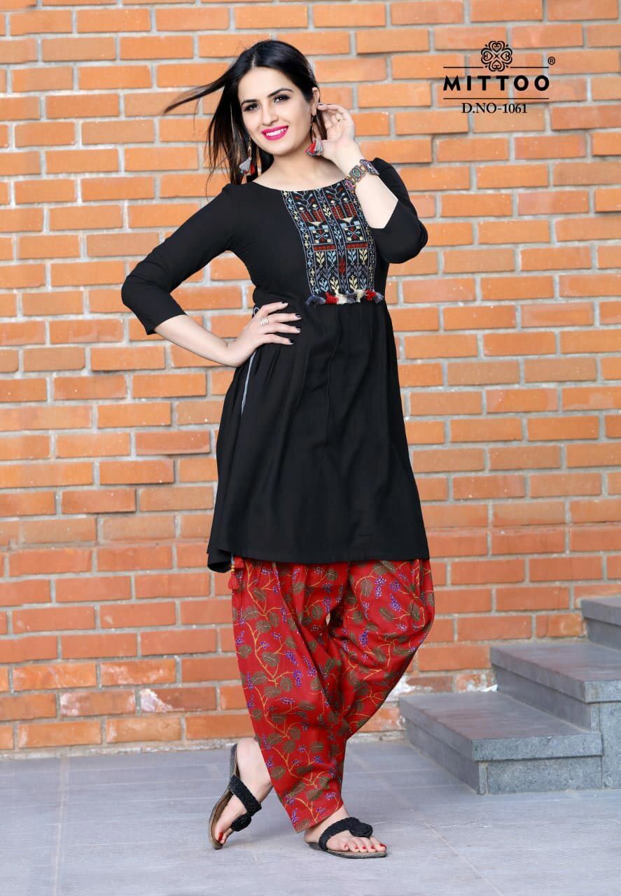 Spring Avantika Mittoo Rayon Cotton Kurti