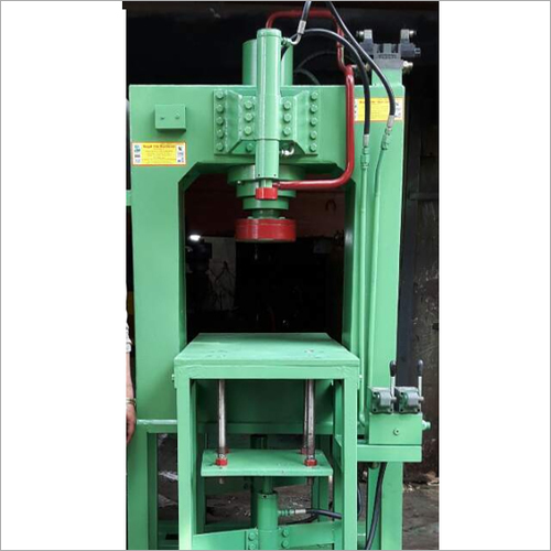 Paver Block Machine - Mild Steel, Semi-Automatic Operation | Green Color, 1 Year Warranty