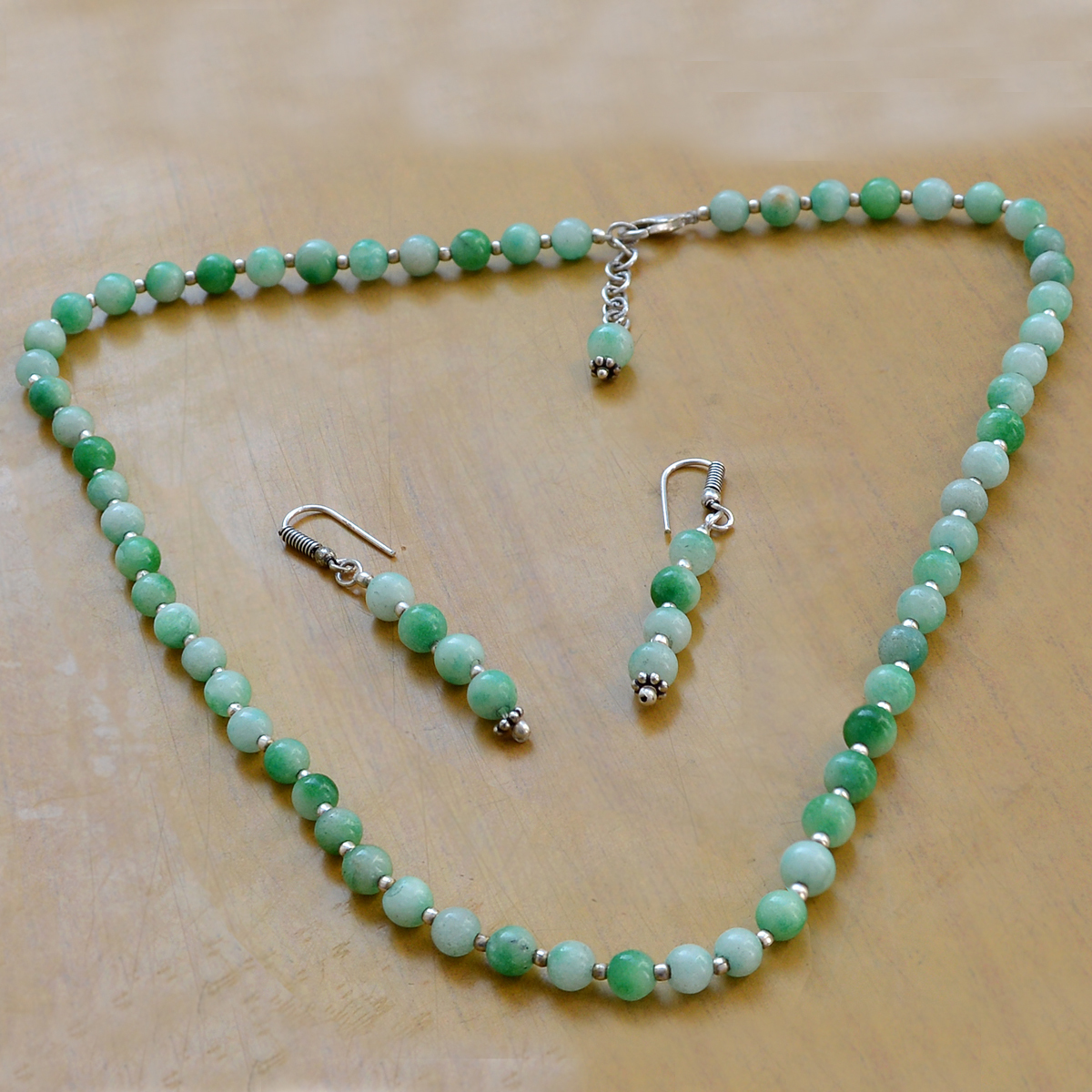 Green Quartz Stone Silver Necklace Set Pg-156655 Size: 0.6x47 Cm.