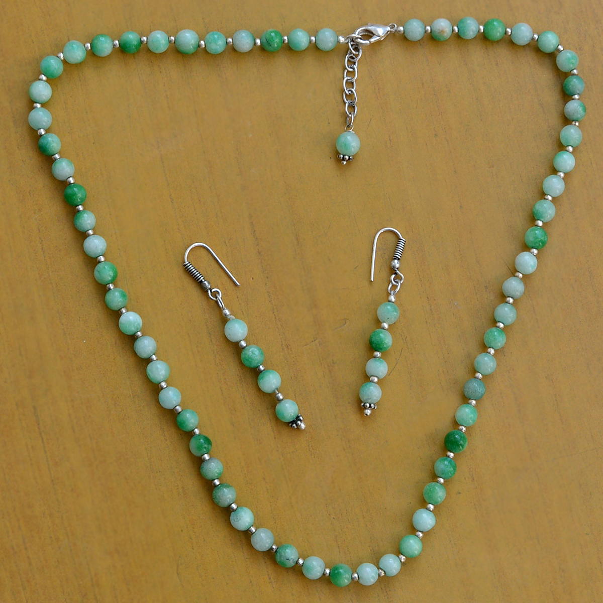 Green Quartz Stone Silver Necklace Set Pg-156655 Size: 0.6x47 Cm.