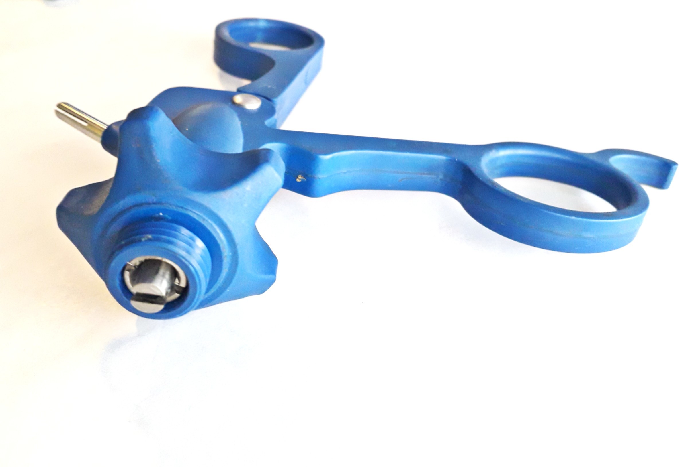 Hook Scissor Application: For Hospital & Lab