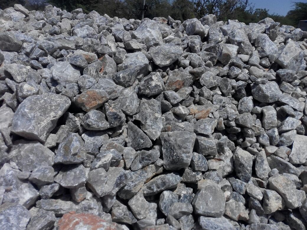 Natural Dark Grey Crystalline Smoky Quartz Lumps Rocks And Aggregate Solid Surface