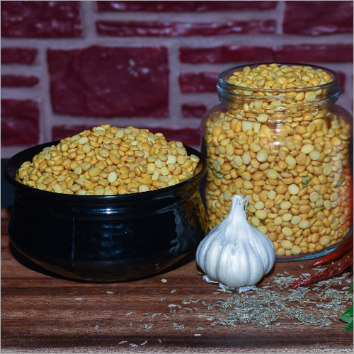 Split Bengal Gram - Bulk Packaging, Yellow Color, 1-year Shelf Life, 10% Max Moisture Content, Rich In Iron And Fiber