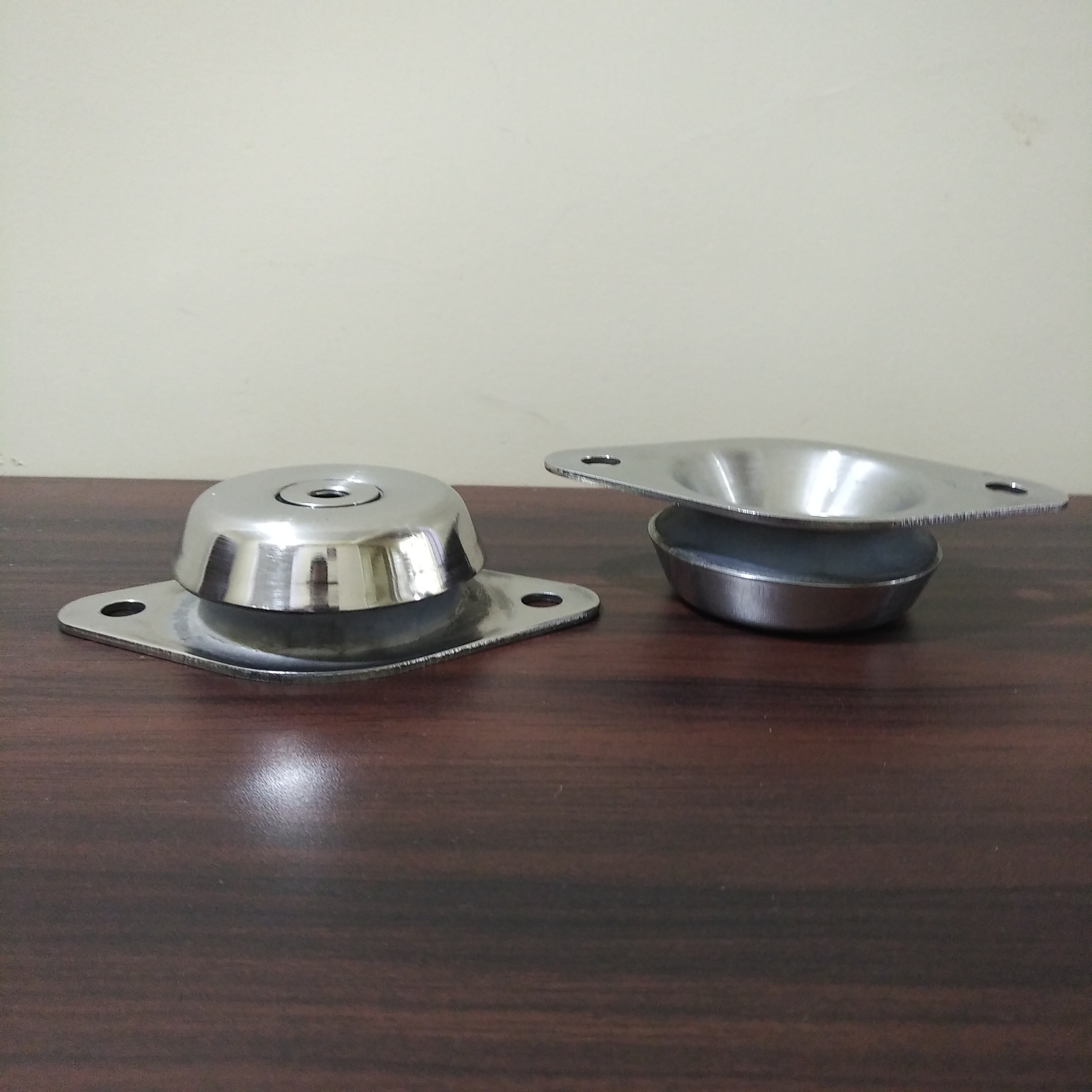 Small Engine Mount - Rubber To Metal Bonded, Painted Finish, 4 Holes Mounting | Reduces Shock And Vibrations, Suitable For Industrial Applications