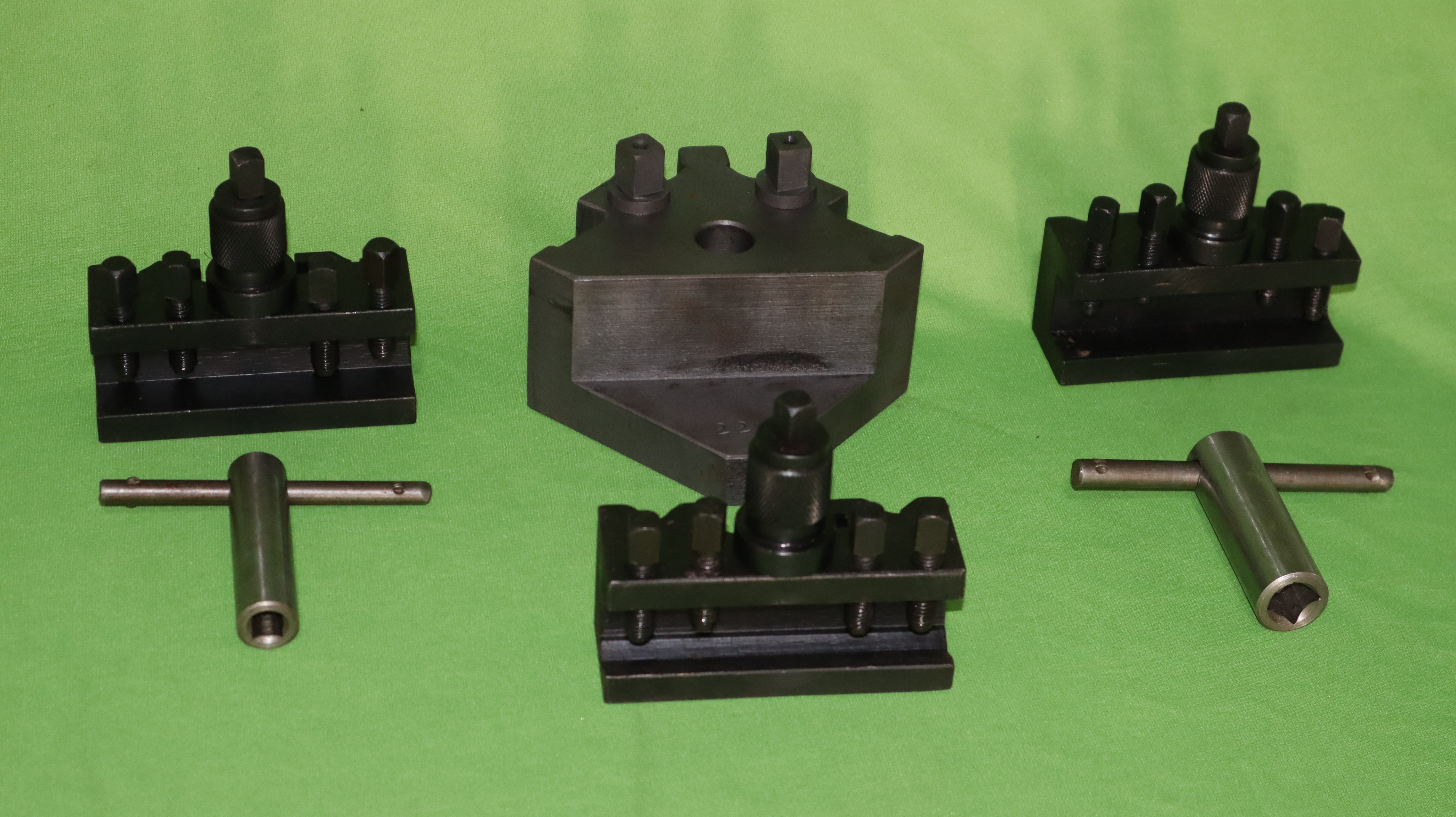 Quick Change Tool Magnetic Chuck - Cast Iron, 25x25x50mm, Blue | Rapid Tool Replacement, Maximum Rigidity, 0.02mm Precision Accuracy