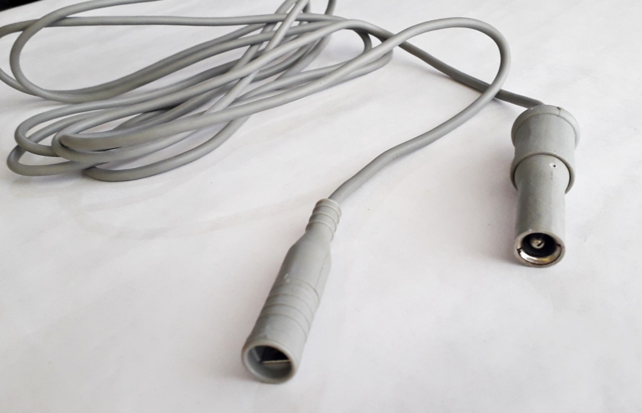 L &T Bipolar Forceps Silicon Cable Cord Application: For Hospital & Clinic