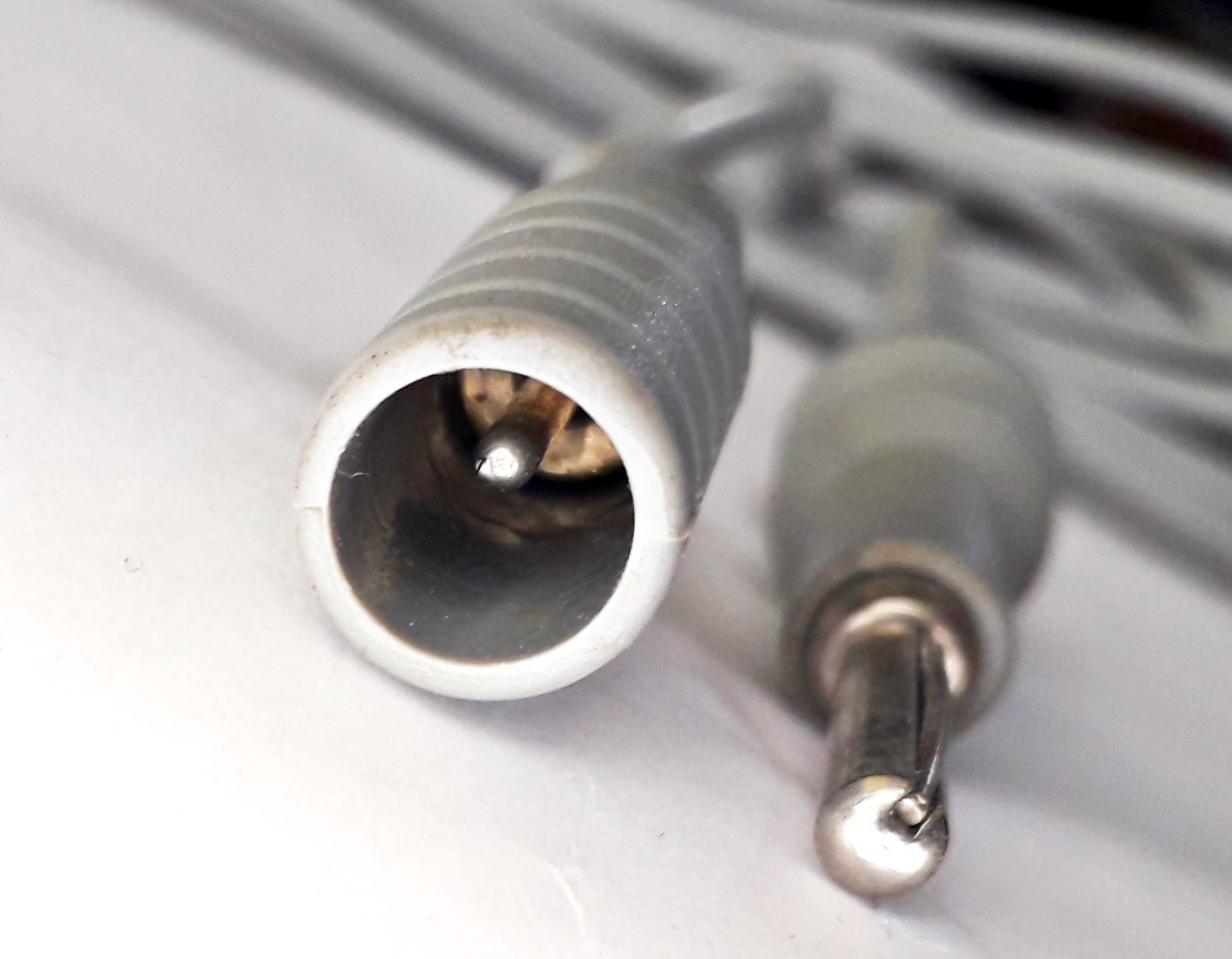 Monopolar High Frequency Cable Cord - Silicon Rubber Insulated, 4mm Size, Grey Color, Reusable/autoclavable Stroz 2mm Banana Jack Pin