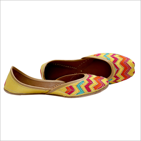 Multi Color Thread Work Jutti