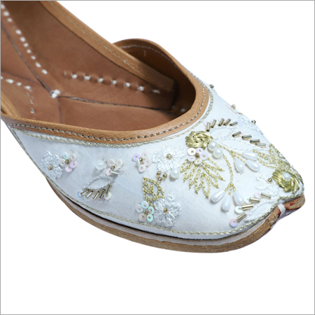 Bead Work Jutti