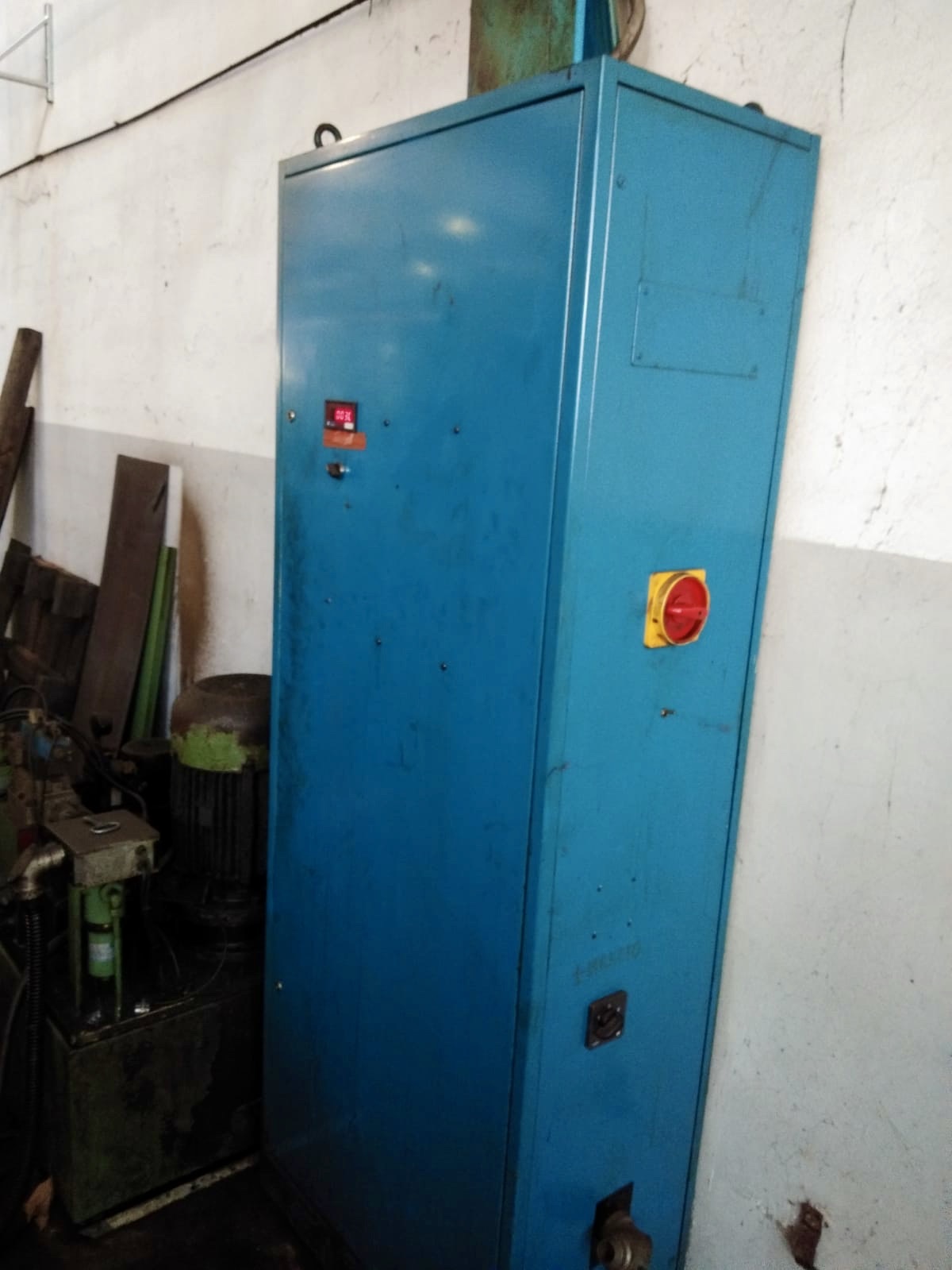 Green Double Column Surface Grinder, Favretto - Rtc 3. With Plc.