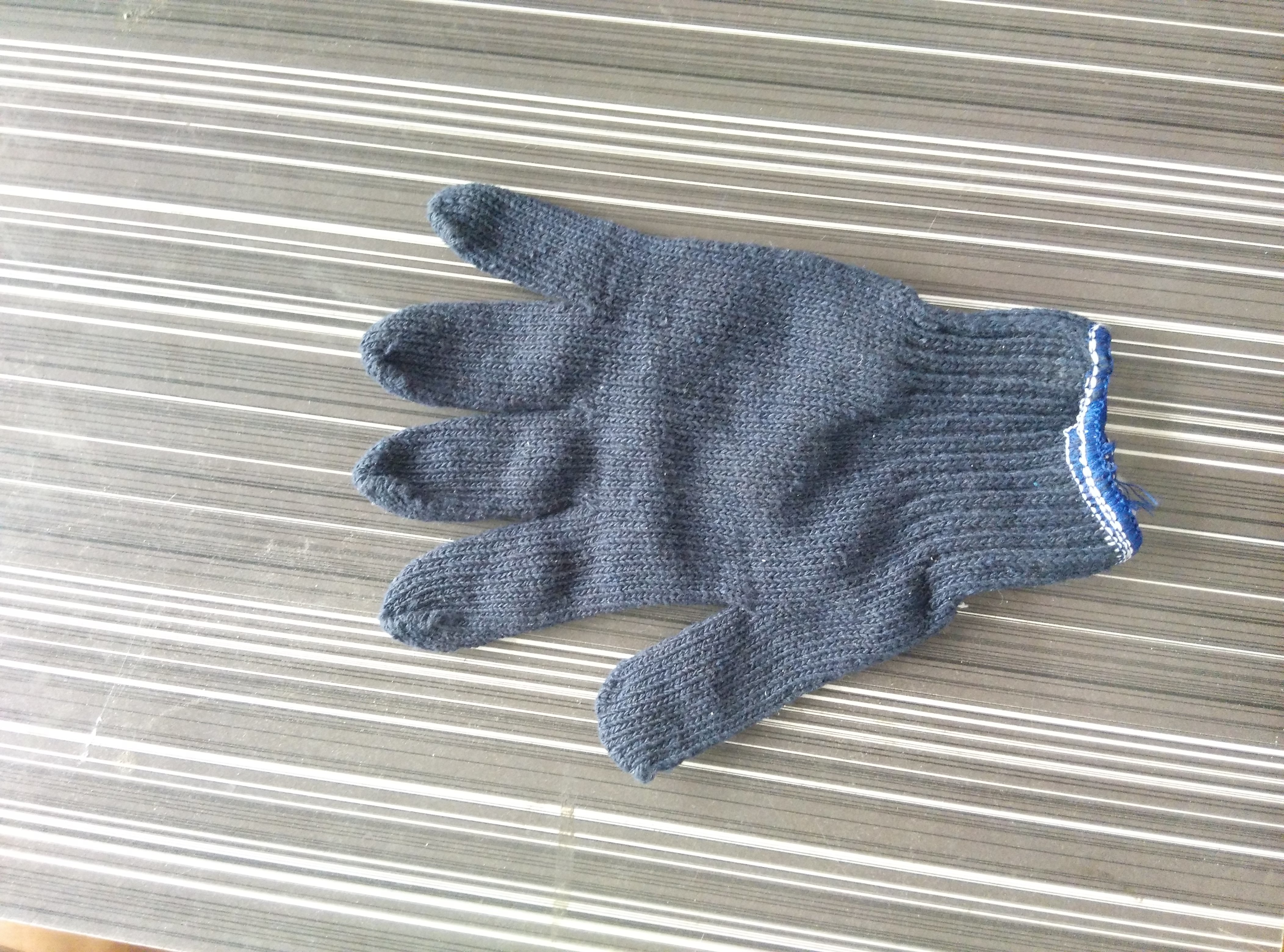 Knitted Hand Gloves - 40gm, 50gm, 60gm, 70gm | Unisex, White And Blue Color, Reusable, Safety Usage, Warranty Included