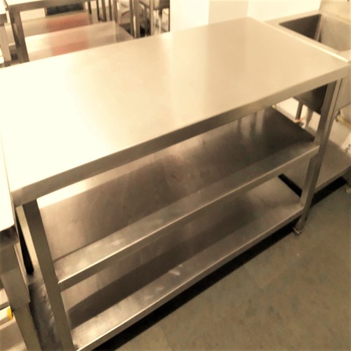 STAINLESS STEEL WORK TABLE