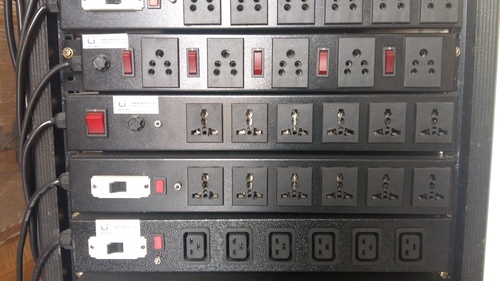 Power Distribution Unit With 6 X Intel Multi Pin 5A