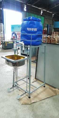 Foot Operated Hand Wash Basin Capacity: 100 Liter/Day