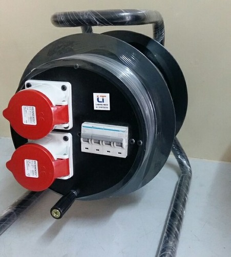 Mcb के साथ केबल रील 32amp सॉकेट