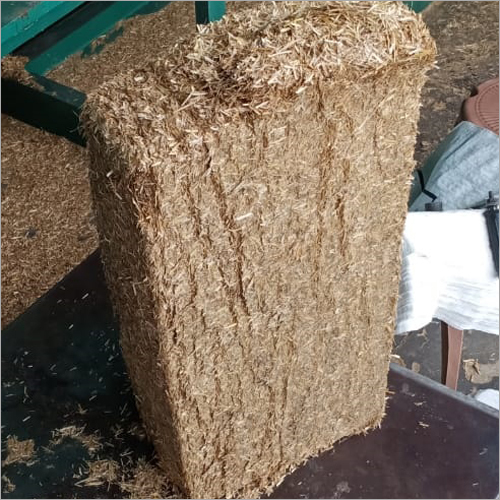 Dry Wheat Straw - Food Grade Granule | Suitable For Cattle, High Nutritional Value, Natural Forage Supplement