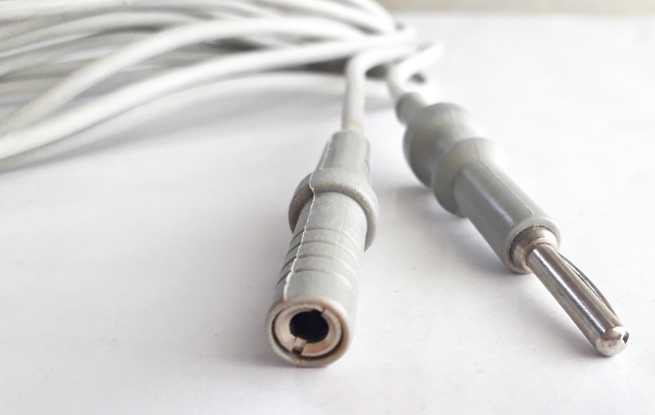 Monopolar Cable Cord - 24 / 0.2mm Silicon Rubber Insulated, 3 Meter Length, Gray & Blue | Autoclavable For Hospitals & Clinics