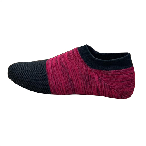 रेड-ब्लैक सुपर सॉफ्ट सॉक्स शू अपर