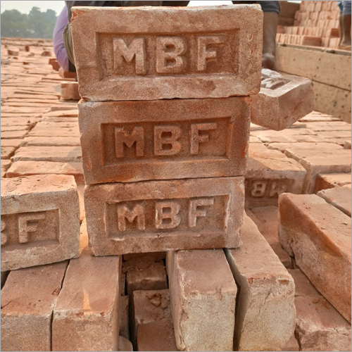 आयताकार लाल मिट्टी की ईंट
