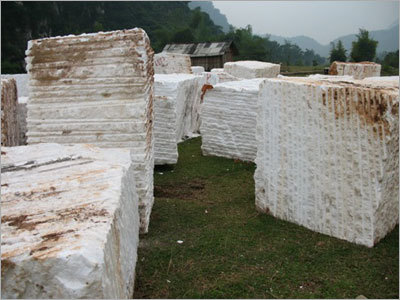 सफेद पत्थर का पत्थर