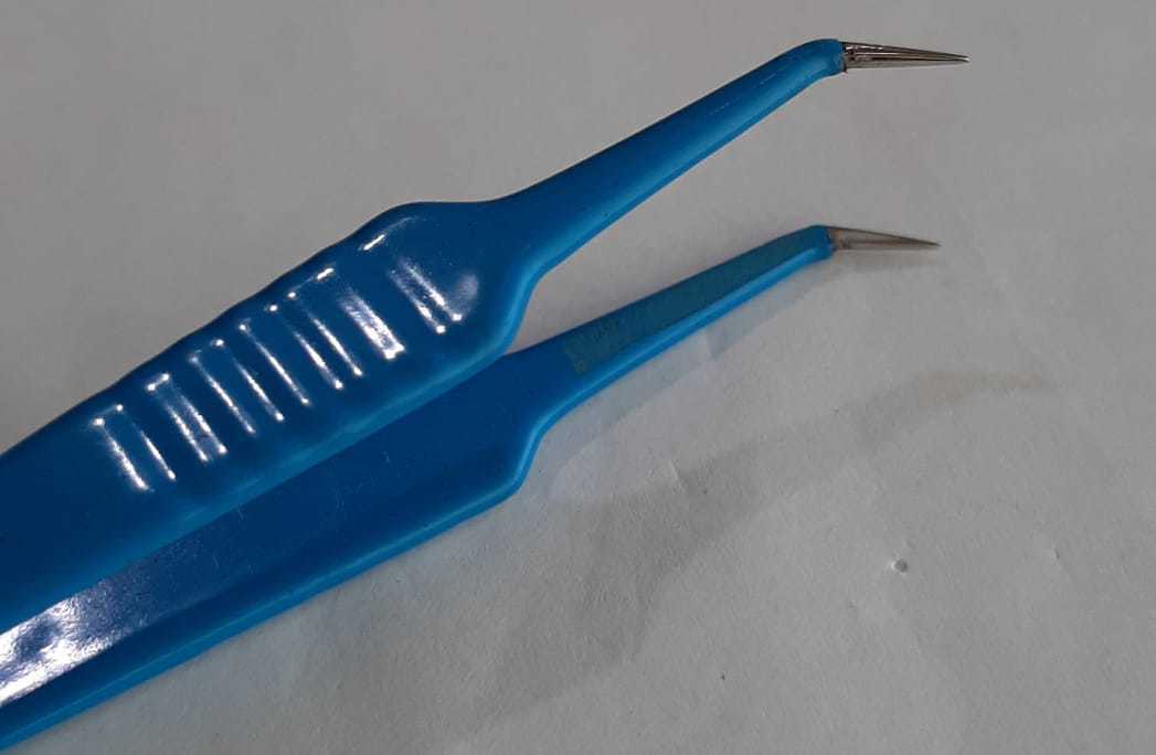 Plastic Bipolar Straight Narrow Forceps With Curve Tip (American)