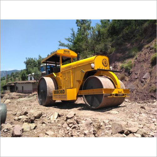 Ride On Roller - 3000 Kg Operating Weight 9 Hp Engine Power | Uniworld Uce/3t Model 2200 Rpm Speed 750mm Drum Width Smooth Operation