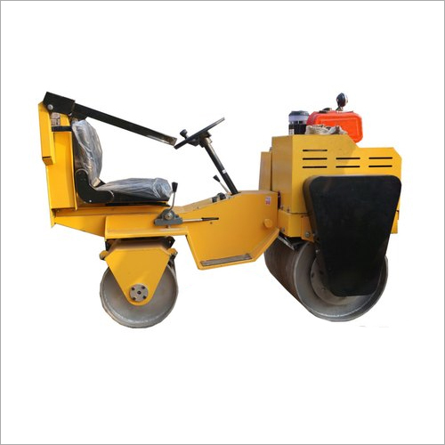 Ride On Roller - 3000 Kg Operating Weight 9 Hp Engine Power | Uniworld Uce/3t Model 2200 Rpm Speed 750mm Drum Width Smooth Operation