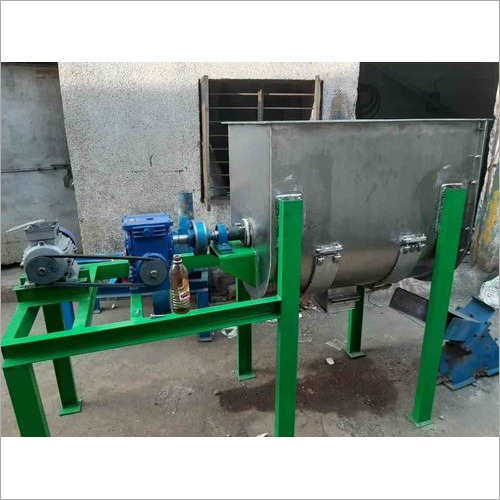 Semi-Automatic Industrial Spice Mixing Machine