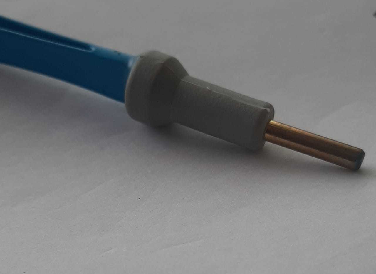 Monopolar Forceps With Angular Color Code: Blue