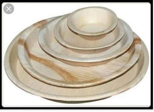 Areca Plates - Areca Leaf Material, Square Shape, Multiple Sizes, Brown Color | Biodegradable, Eco-friendly, Disposable, Lightweight, Versatile