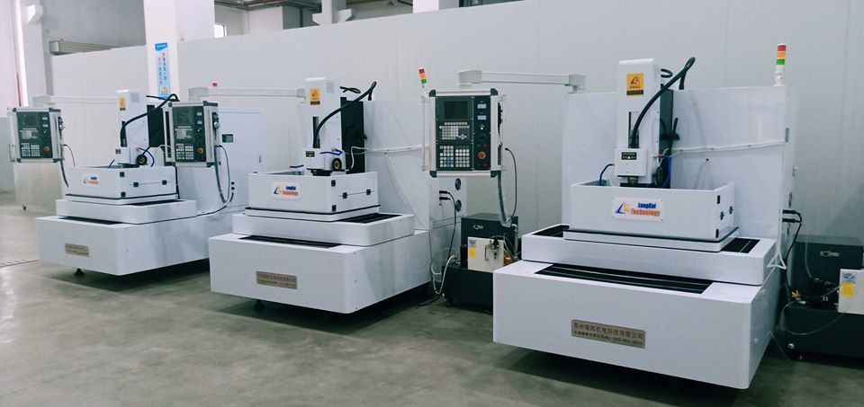 White Cnc Edm Drilling Machine Sk3040