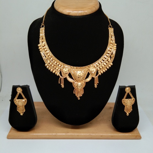 Gold Latest New Design Golden Color Necklace Set