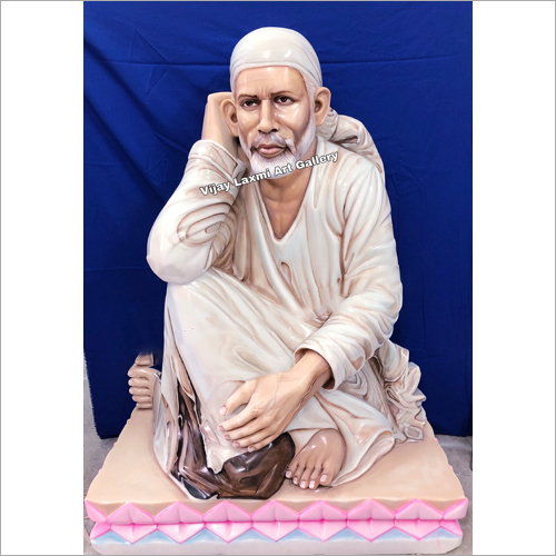 द्वारकामाई साईं बाबा प्रतिमा को चमकाना