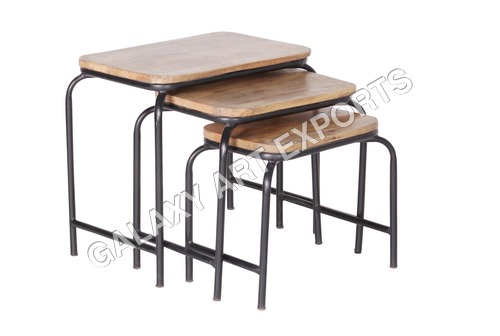 काला पाउडर कोट और प्राकृतिक नेस्टिंग टेबल 3 का सेट