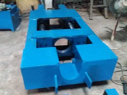 अर्ध स्वचालित पोल स्वैगिंग मशीन